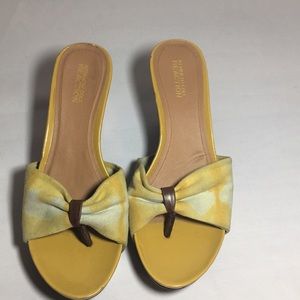 Kenneth Cole Reaction yellow brown wedge sandals